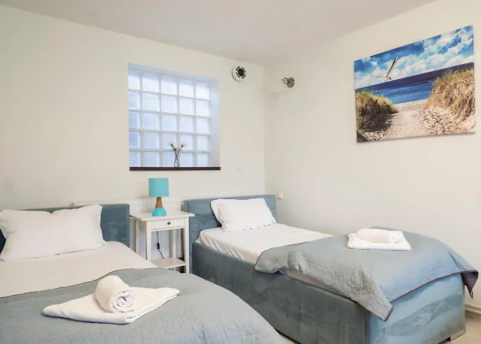Roomsy Guest House